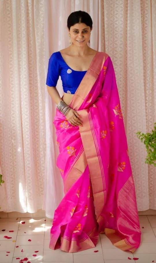 Pure Handloom Chanderi Pattu Katan Silk with tilfi meena weaved leaf weaved Saree.