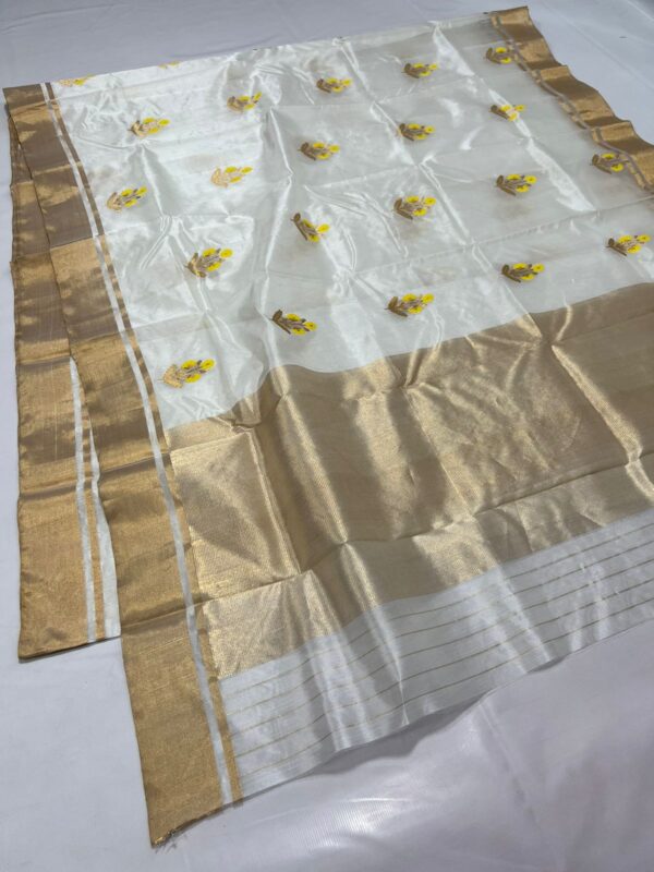 Pure Handloom Chanderi Pattu Katan Silk with tilfi meena weaved leaf weaved Saree.