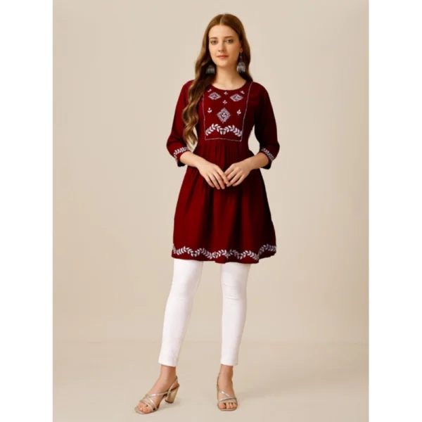 Women's Casual 3-4 th Sleeve Embroidered Rayon Tunic Top (Maroon)