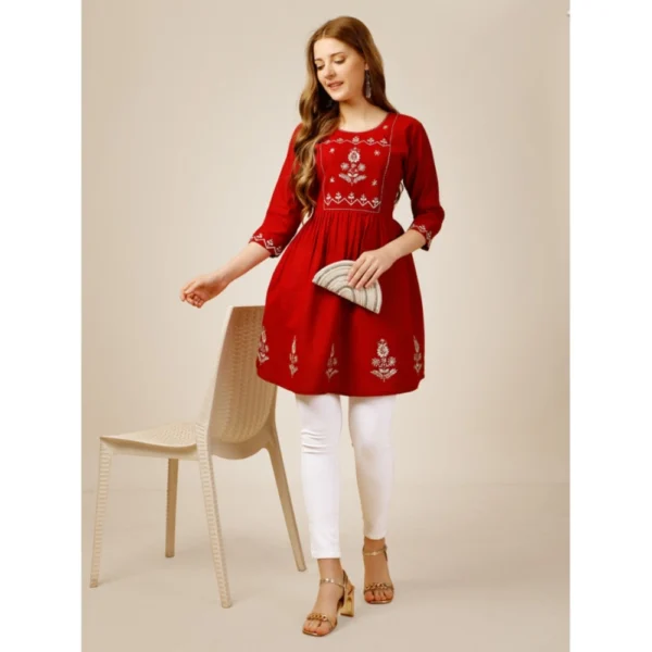 Women's Casual 3-4 th Sleeve Embroidered Rayon Tunic Top (Red)