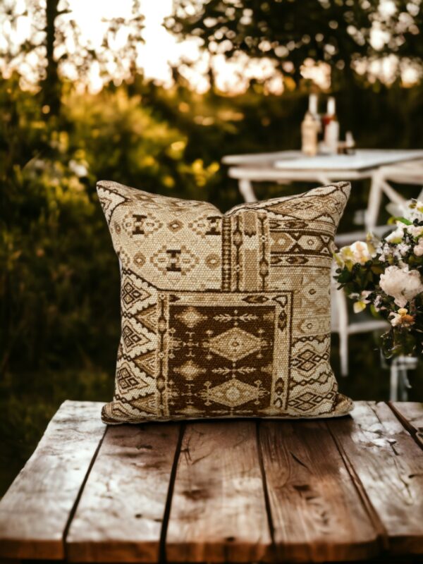 Heritage Hue Cushion Cover