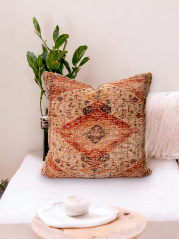 Vintage Medillion Cushion Cover