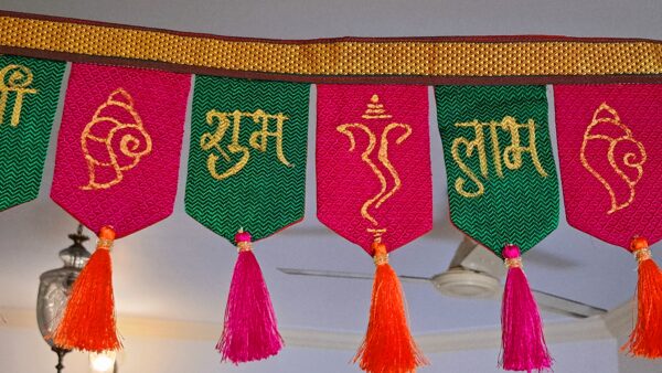 Hand painted Khun Fabric Festive Toran or Bandanwar